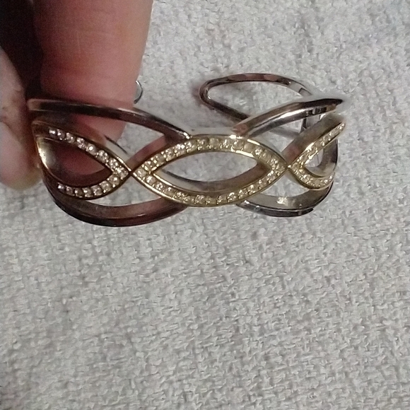 Silvertone crystal hinged sides bracelet - Picture 1 of 6